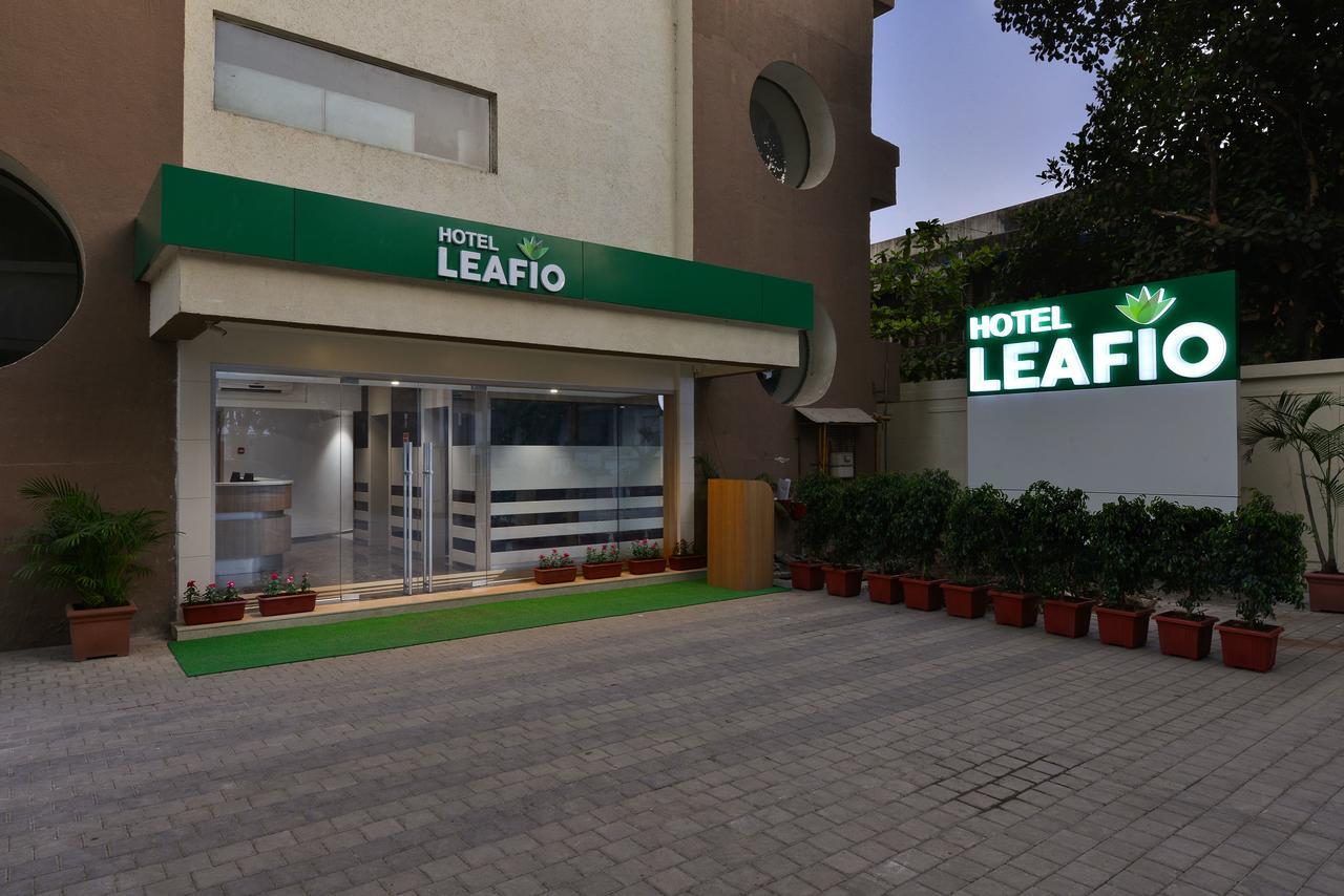 Hotel Leafio-Near Airport มุมไบ ภายนอก รูปภาพ
