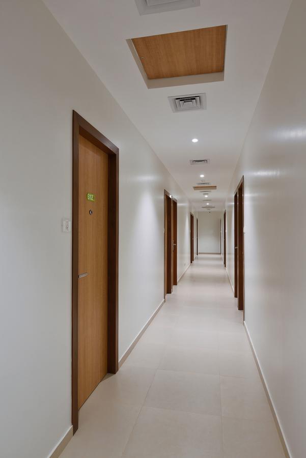Hotel Leafio-Near Airport มุมไบ ภายนอก รูปภาพ